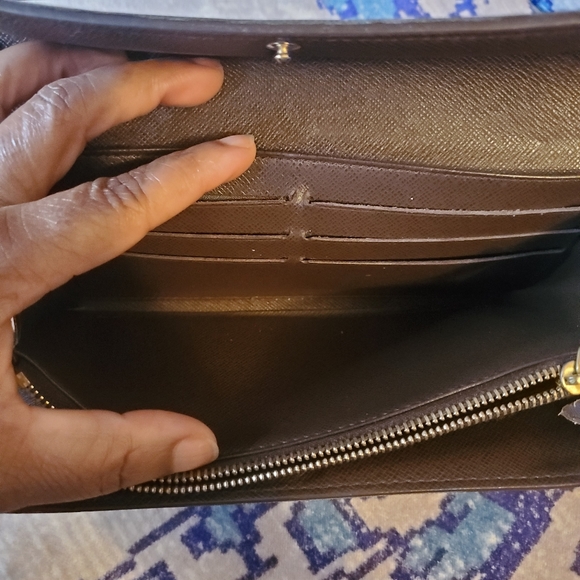 Louis Vuitton Damier Ebene Sarah Wallet Luxury Made in Spain 2007 - Picture 13 of 17